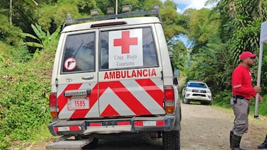 Trabajador queda atrapado bajo material de construcción en San Ramón de Alajuela