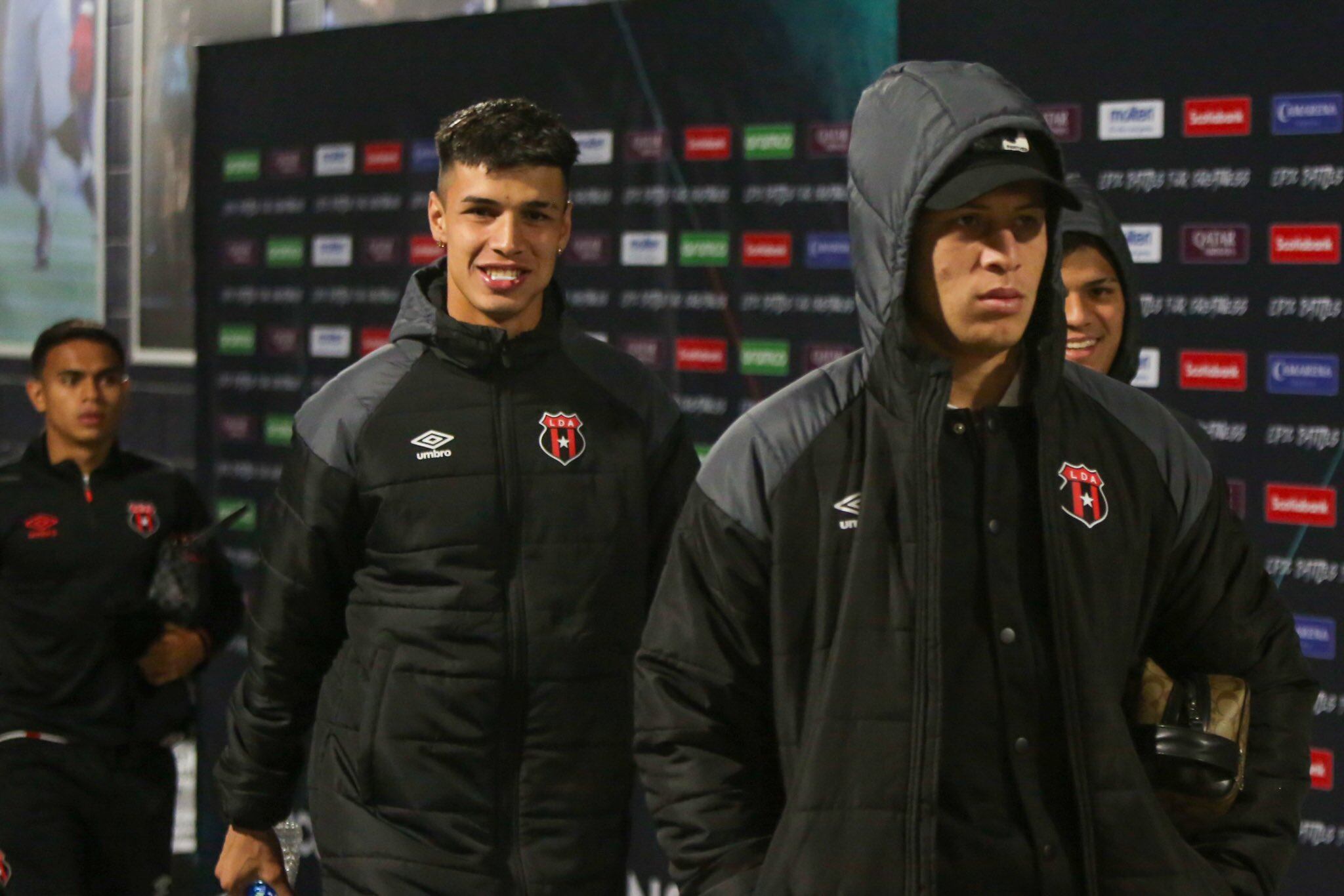Liga Deportiva Alajuelense llegó al Gillette Stadium a las 3:45 p. m., hora de Costa Rica. El partido contra New England Revolution será a las 5 p. m.