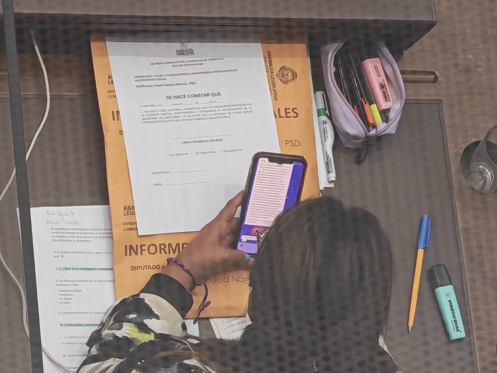 Presidencia legislativa ordenó entregarles a los diputados, este miércoles, copia de los tres informes de la comisión que investigó a Fabricio Alvarado por presunto abuso sexual.