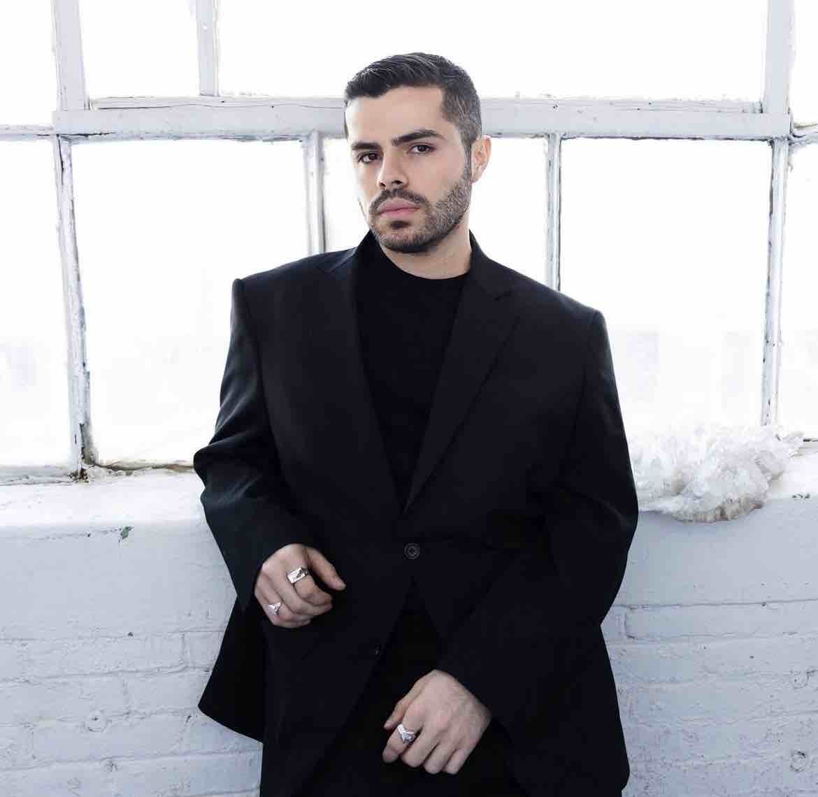 Luis Calvo, fotógrafo costarricense