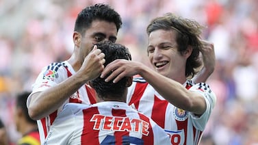 Chivas de Guadalajara respira con importante victoria ante Leones Negros