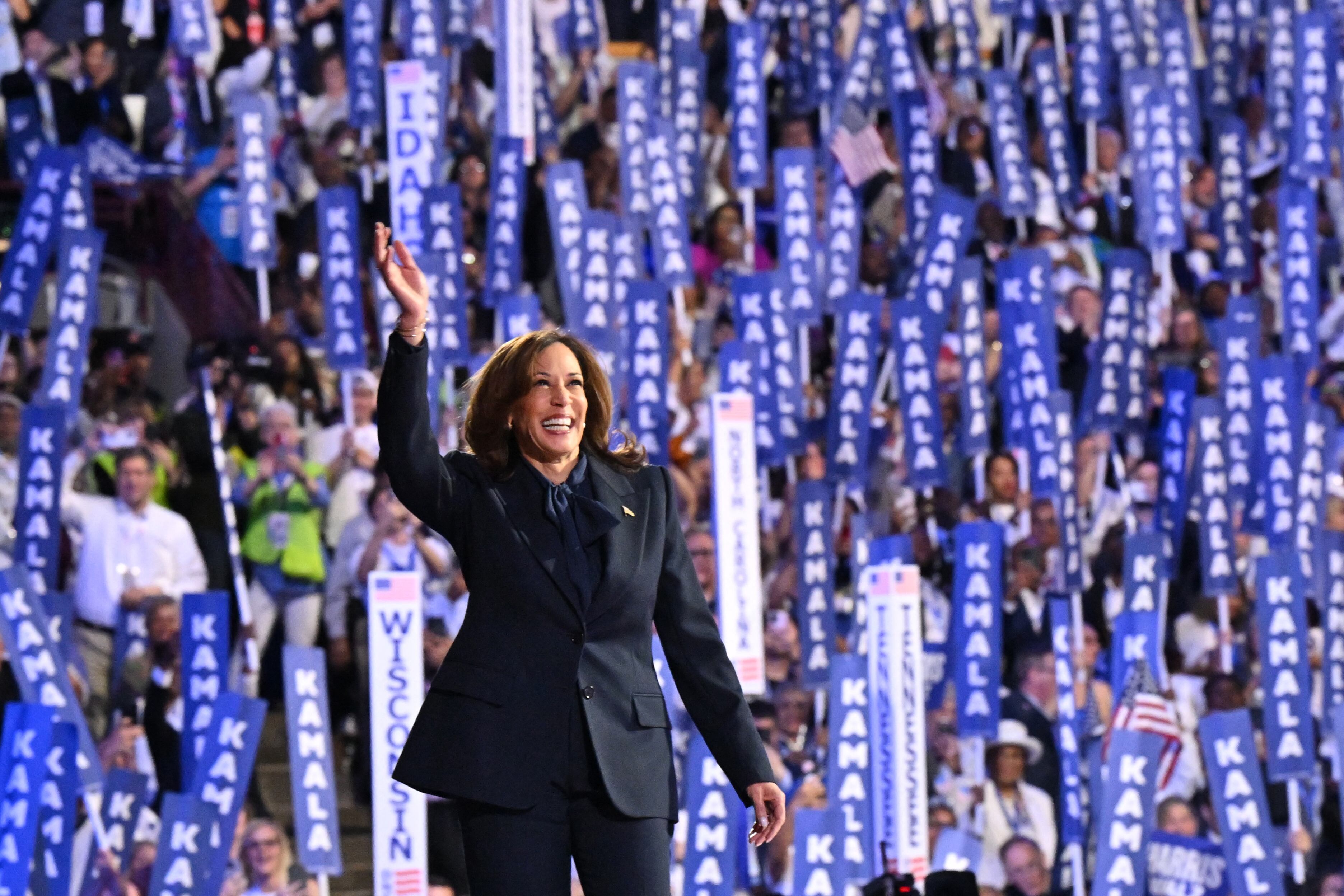 Kamala Harris, candidata a la presidencia de los Estados Unidos por partido demócrata, dijo en su discurso de aceptación que los palestinos también tienen derecho de vivir en un Estado independiente. Foto: AFP