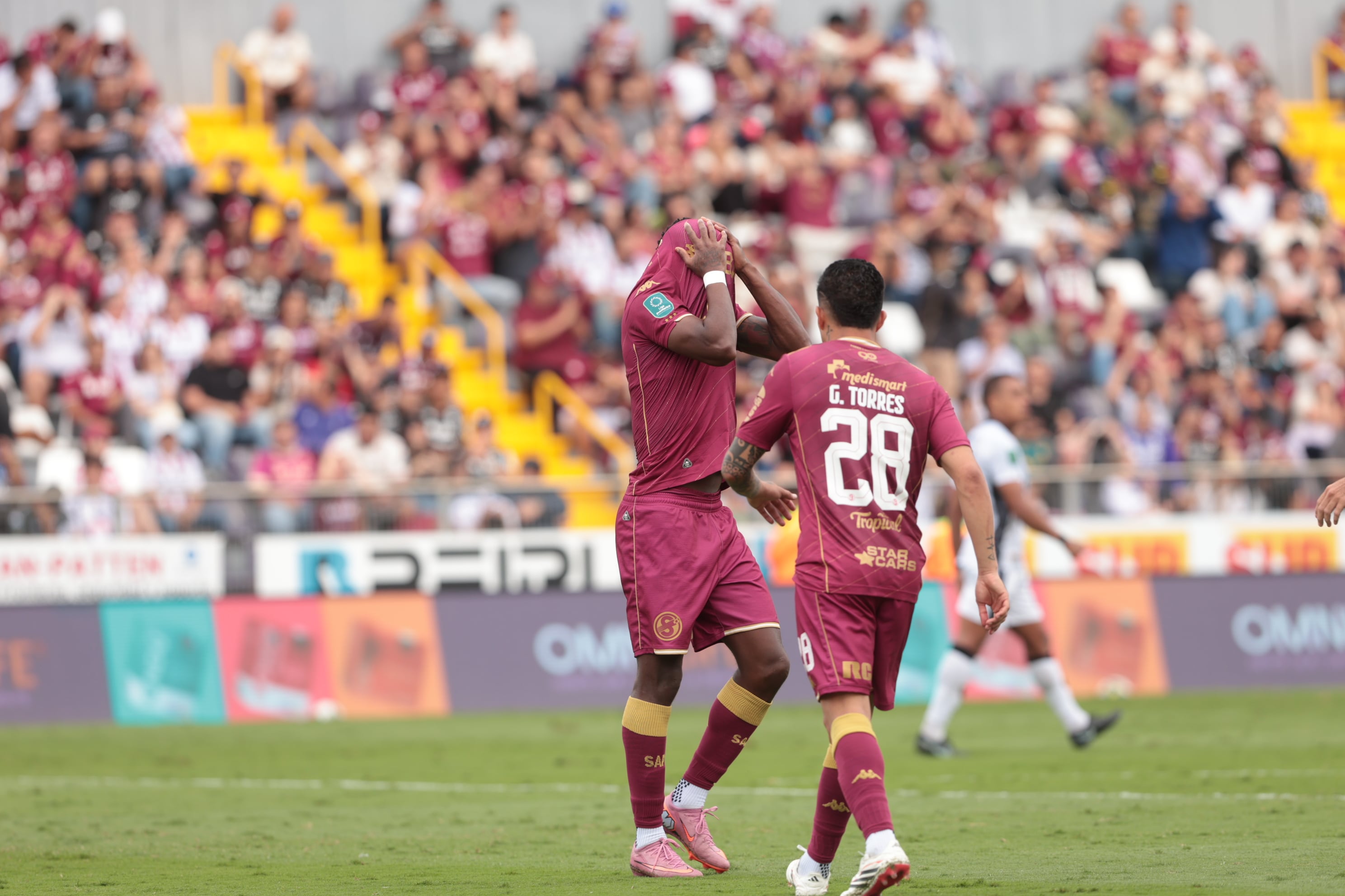 12/04/2026/ juego entere Deportivo Saprissa vs Municipal Liberia por la Liga a Promerica en el estadio Ricardo Saprissa/ foto John Durán