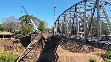 Así avanzan las obras en importante puente en ruta a playas guanacastecas