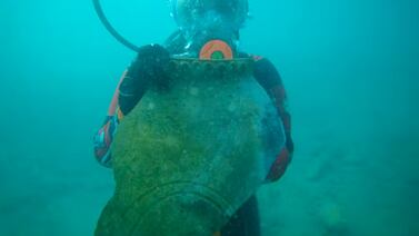 Hallazgo sorprendente bajo un lago de Asia Central revela ciudad medieval sumergida