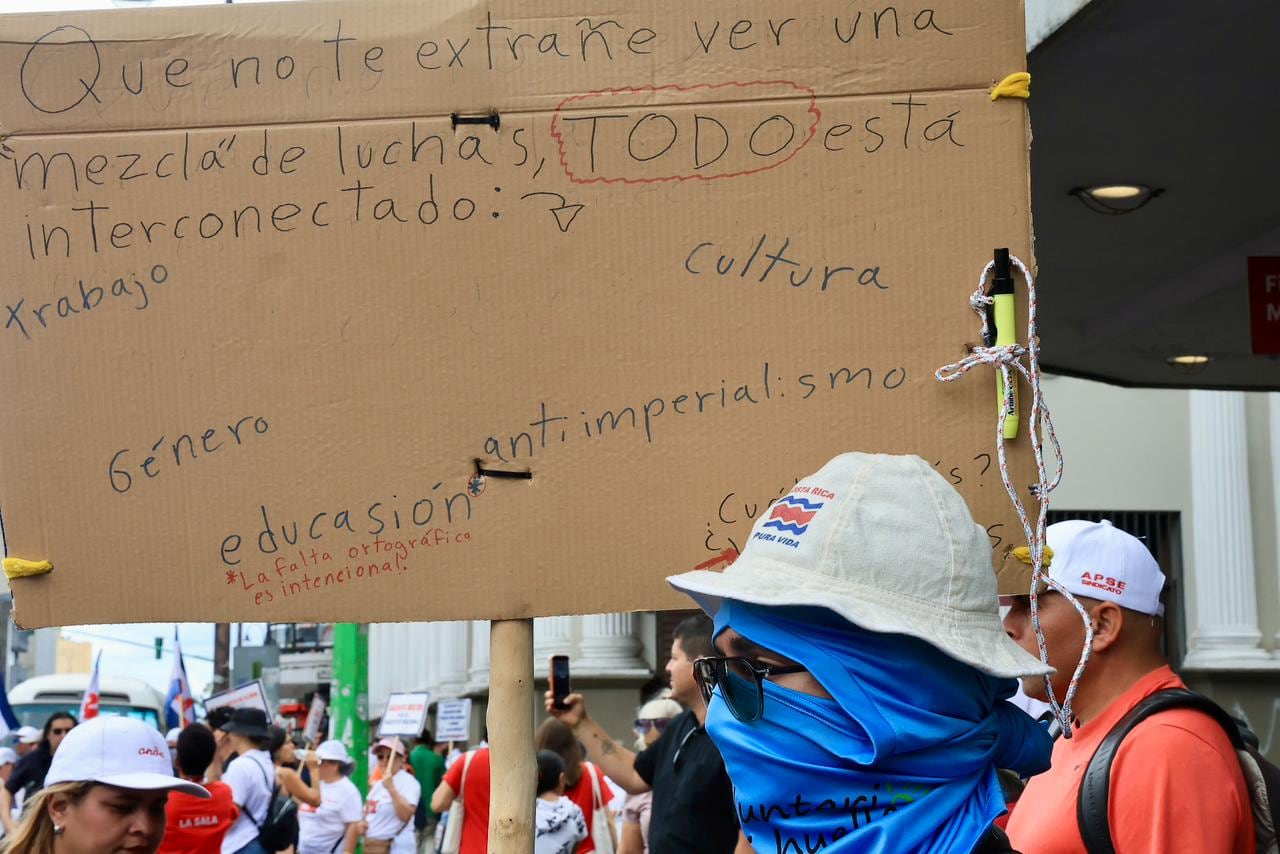 Marcha del 1.º de mayo 2026 reúne a sindicatos, estudiantes y organizaciones sociales en San José: estas son sus demandas