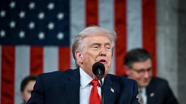 Incendio en la Embajada de Estados Unidos en Arabia Saudita; esto responde Trump