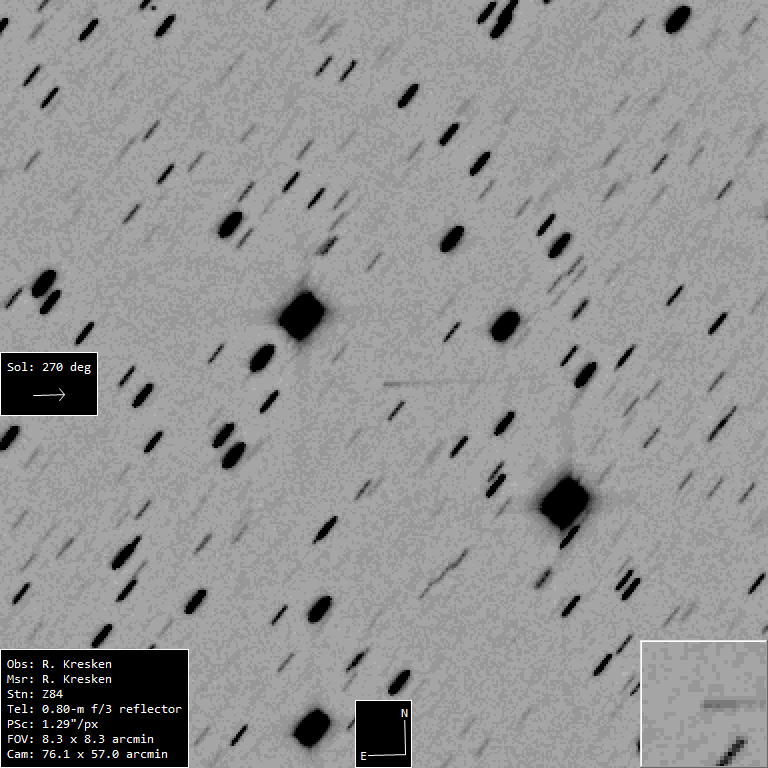 Imagen del descubrimiento del cometa P/2025 W3 (Kresken), que aparece como un fino trazo horizontal en el centro (las estrellas del campo aparecen como trazos diagonales).