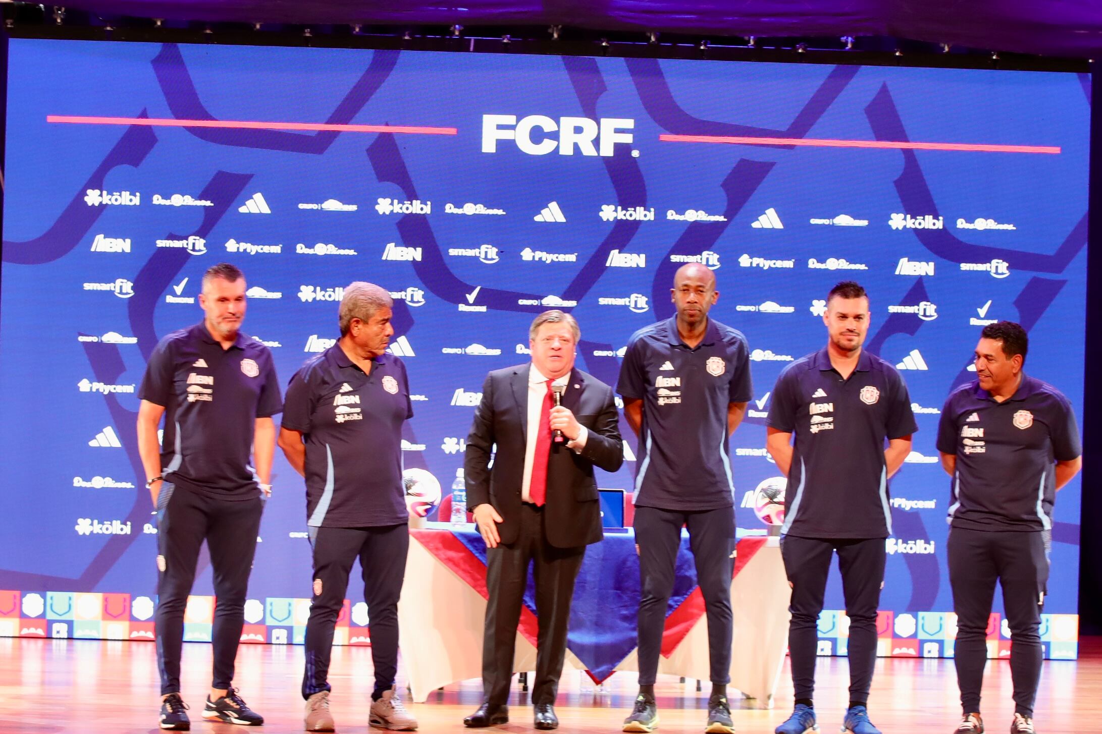 Técnico Miguel Herrera ( El Piojo Herrera )