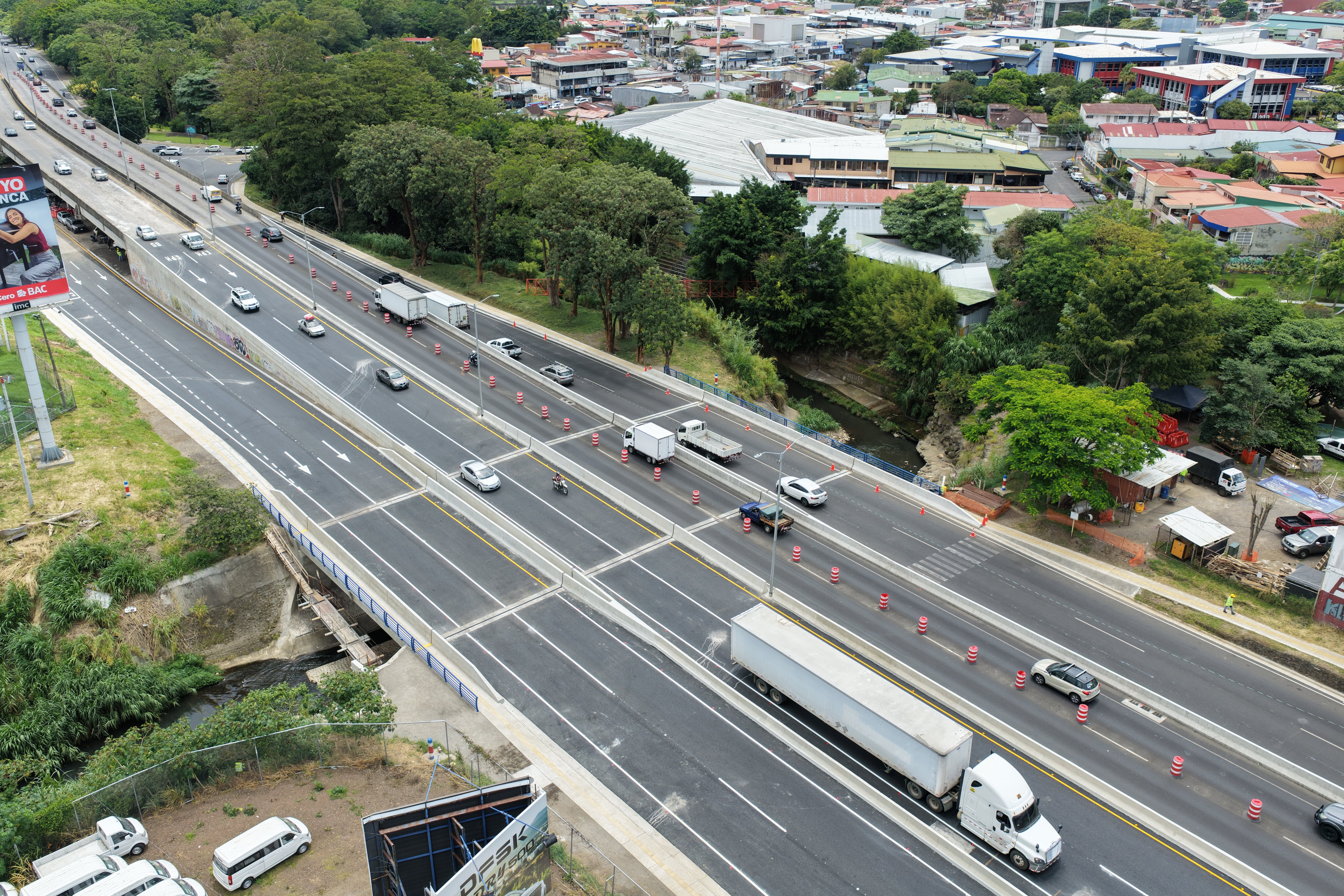 Puente María Aguilar