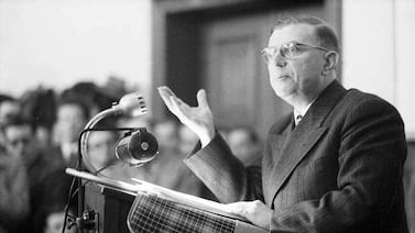 Jean-Paul Sartre y la frase que desafía el peso del pasado: ‘Somos lo que hacemos con lo que hicieron de nosotros’