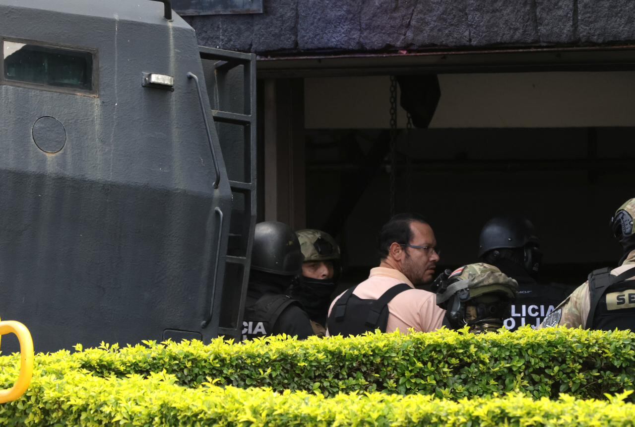 Celso Gamboa a su llegada este 21 de agosto al Tribunal Penal de San José para que conozca la documentación enviada el 14 de agosto por la justicia de Estados Unidos. Fotografía: