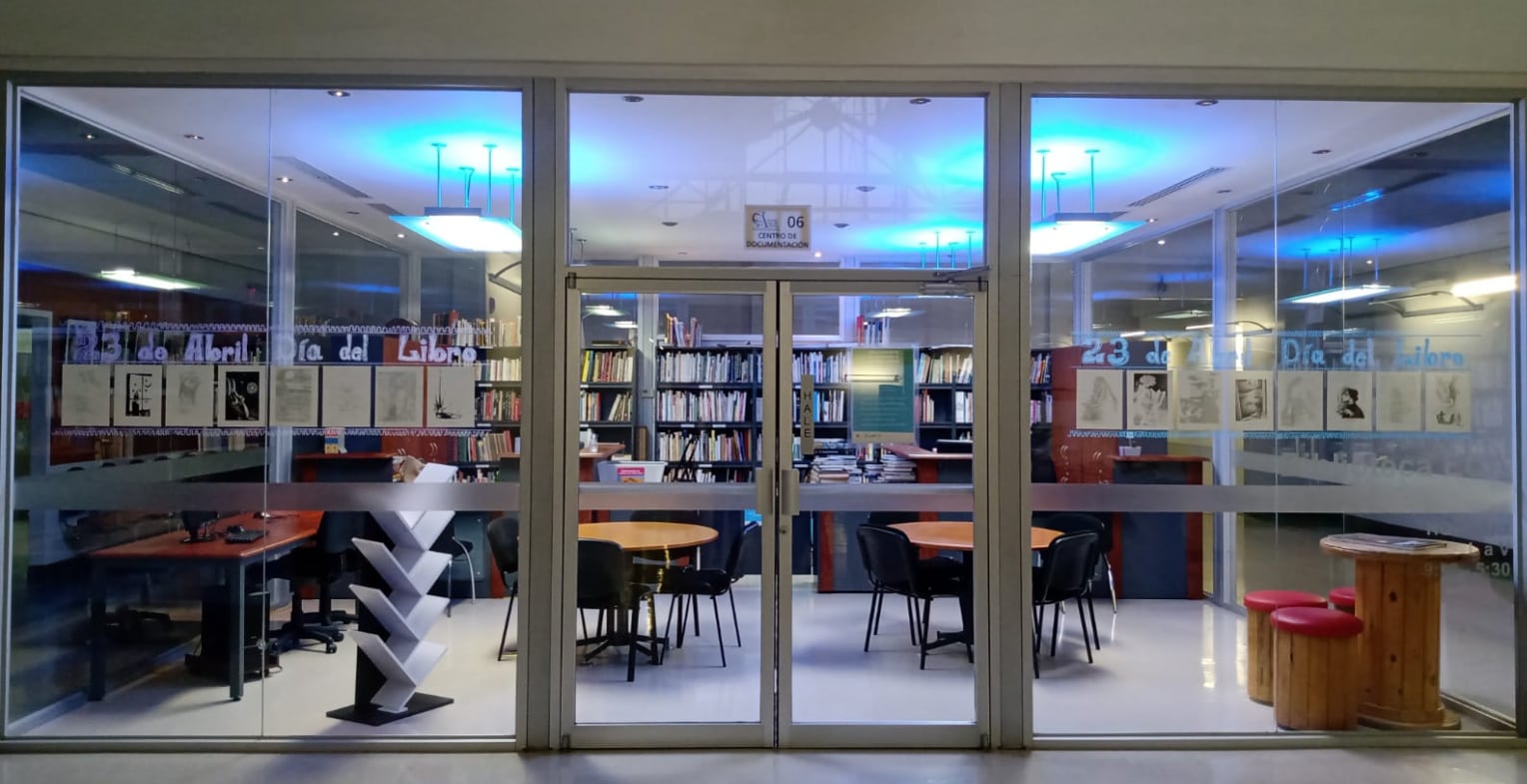 Biblioteca de la Escuela Casa del Artista.