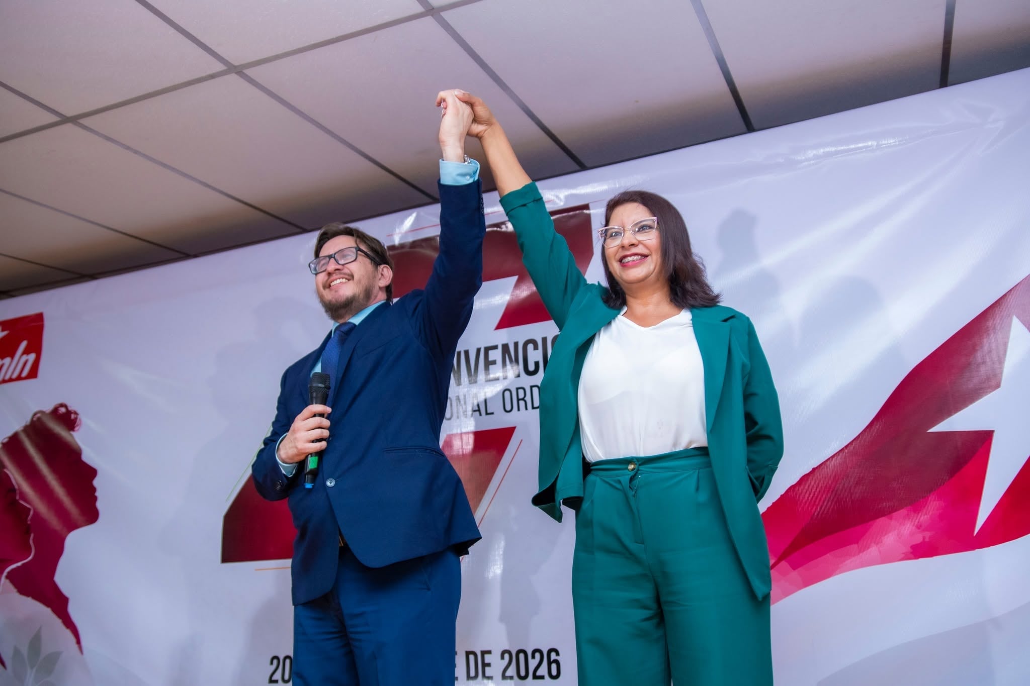 Rafael Aguirre será el candidato presidencial del partido Frente Farabundo Martí para la Liberación Nacional (FMLN) en unas elecciones en las que Nayib Bukele es amplio favorito
