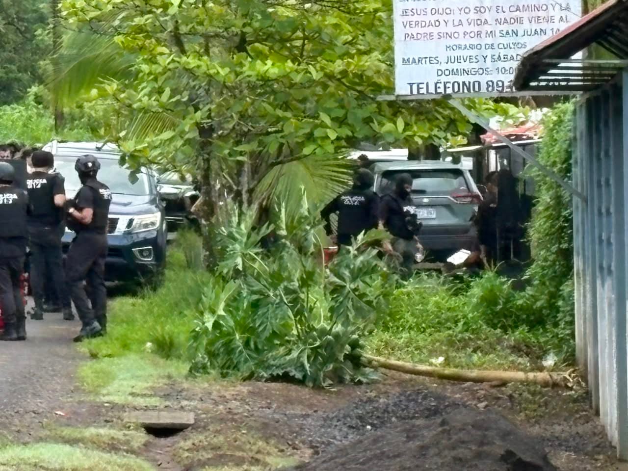 Allanamiento en la Fortuna de San Carlos