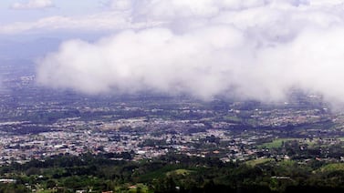 Vientos alisios intensos influirán en el tiempo de este viernes en Costa Rica