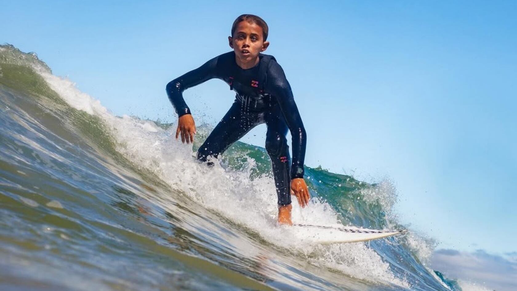 Zion Brocchi murió a los 12 años y conmovió al surfe portugués por su carrera precoz y su lucha contra el cáncer.