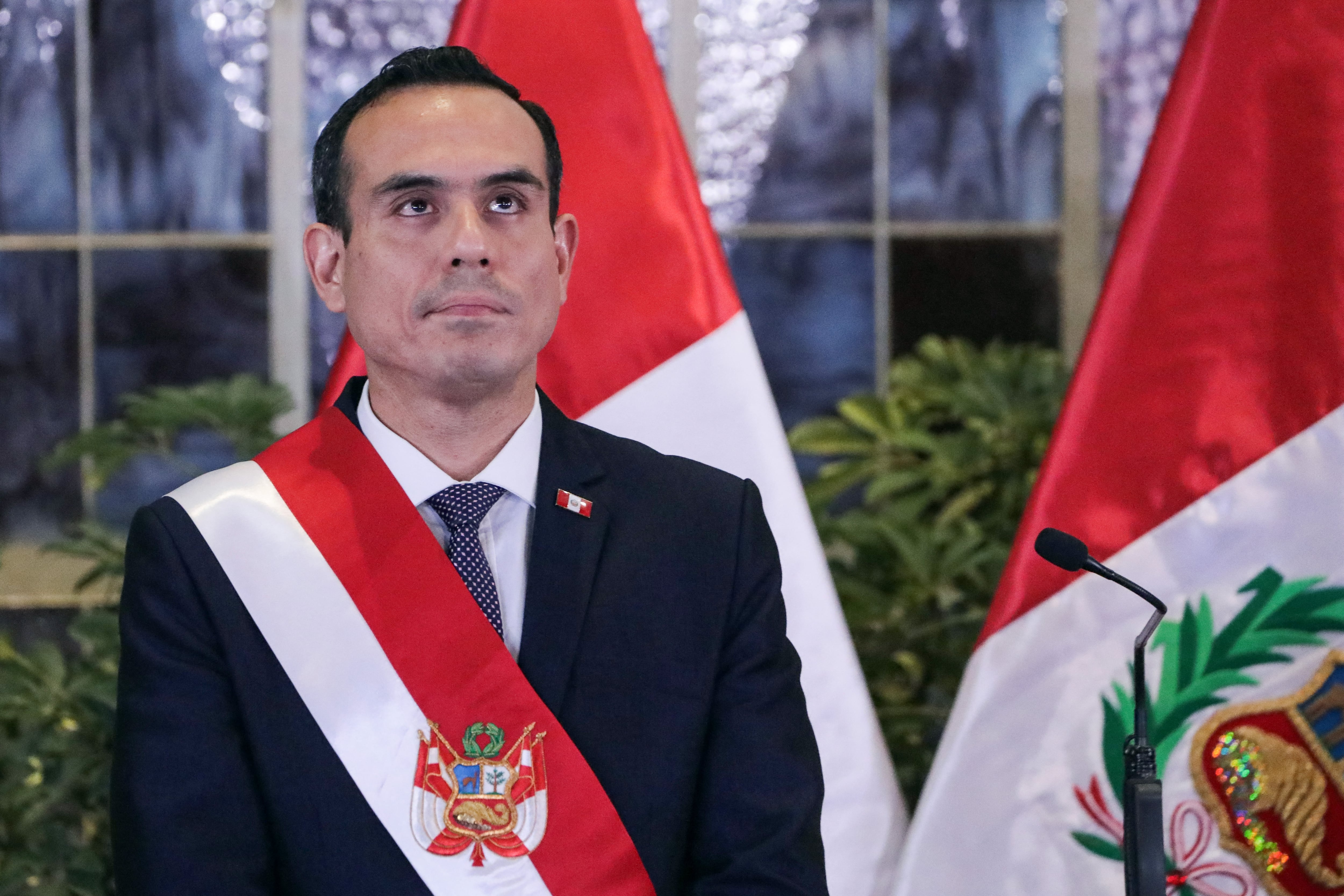 Los fiscales peruanos informaron el 13 de febrero de 2026 que habían iniciado una investigación por presunto tráfico de influencias contra el presidente interino José Jeri por la contratación irregular de nueve mujeres en su administración. (Foto de CONNIE FRANCE / AFP)