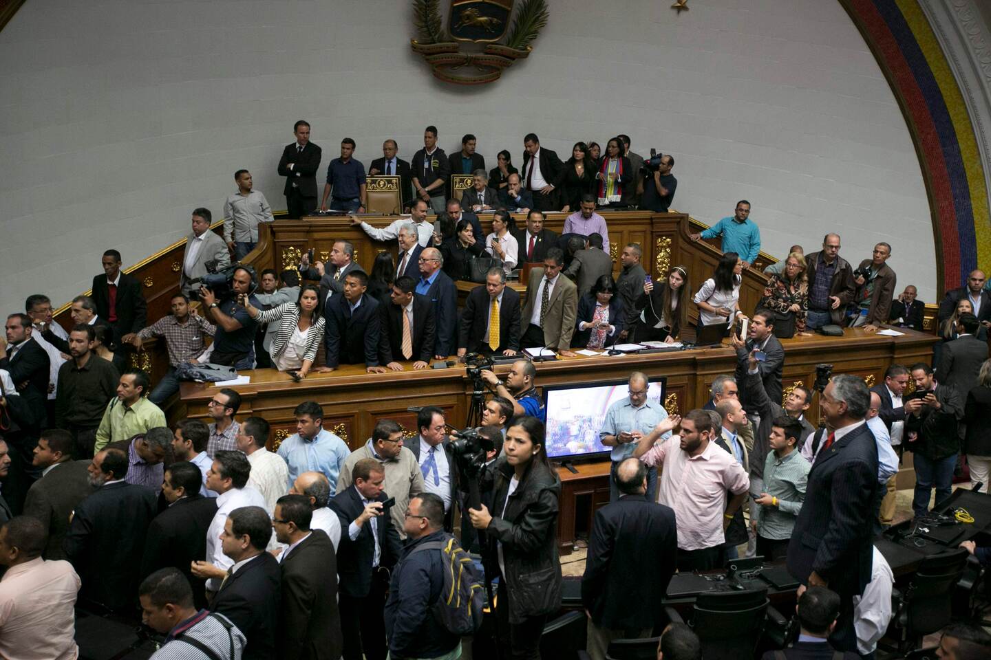 La Asamblea Nacional de Venezuela en sesión extraordinaria este domingo.
