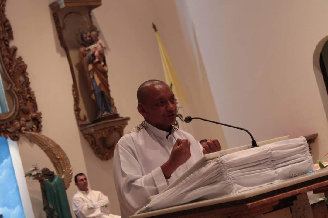 Victor Hugo Castillo fue designado obispo en la República Centroafricano donde se desempeñaba como misionero. . Foto: Cortesía Gerardo Mora.