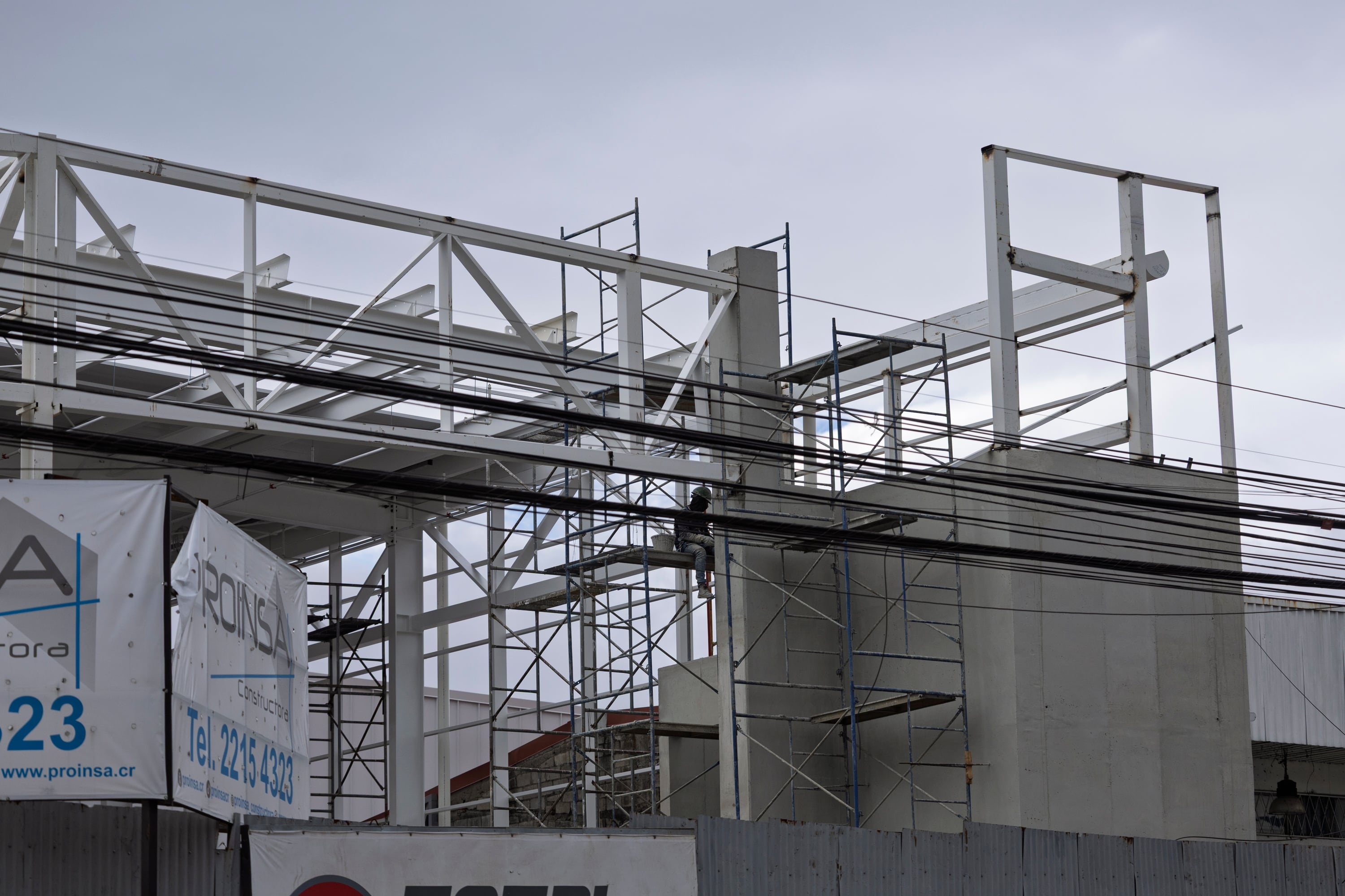15/05/2026, San José, Goicoechea, construccion del Almacen El Rey en Guadalupe.