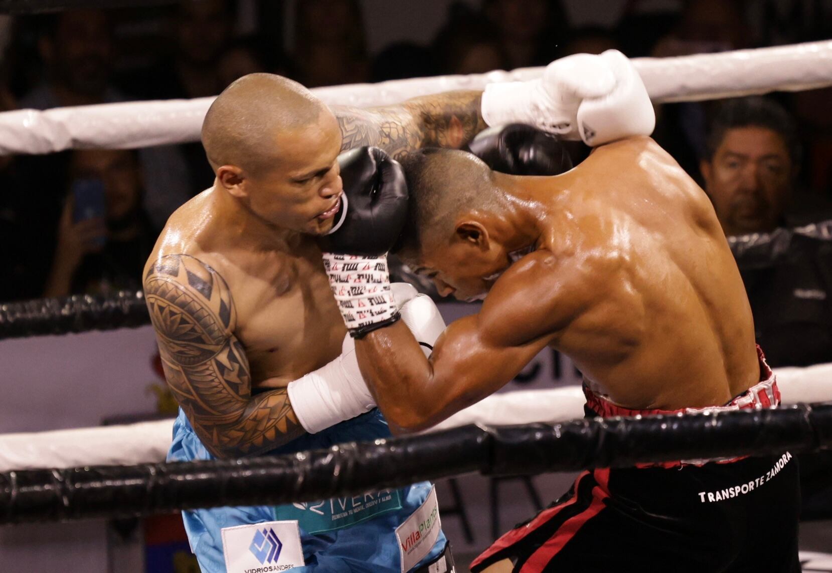 07/03/2025, Cartago, Polideportivo de Cartago, pelea por el campeonato mundial de la WBA, entre David “Medallita” Jiménez y Kevin Lara.