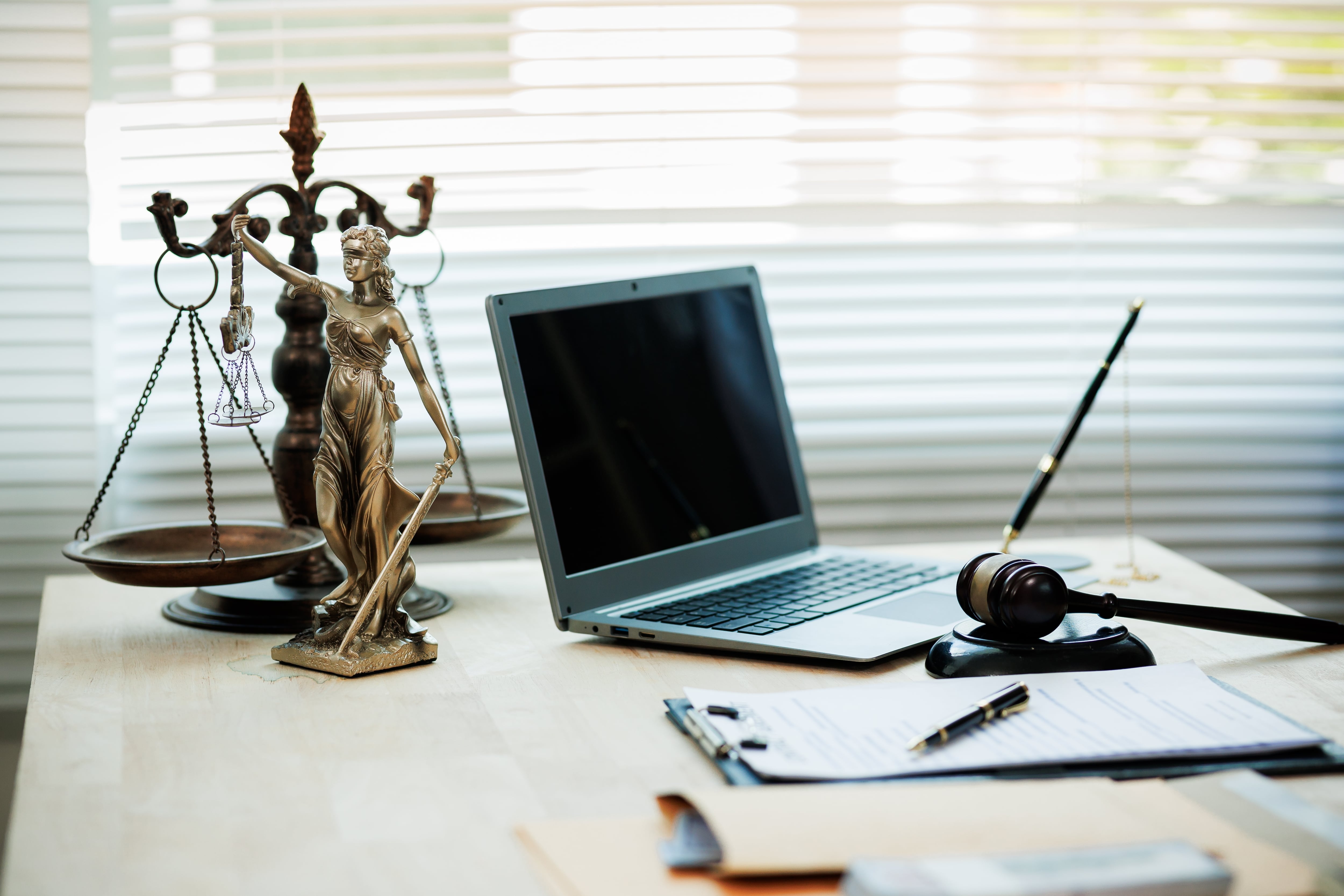 Juez, jueces, justicia, derecho, juicio, debate