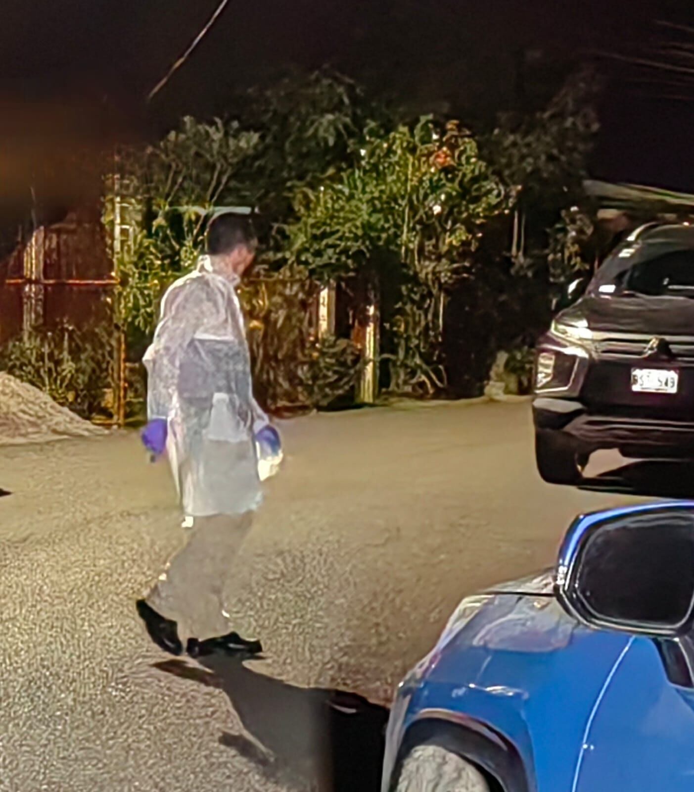 Dos hombres murieron entre la noche del sábado 10 de mayo y la madrugada del domingo 11. Uno fue asesinado de dos balazos en la cabeza tras una riña en Hatillo 8, y el otro falleció por dos disparos en La Aurora de Heredia. La imagen corresponde al crimen en Heredia.