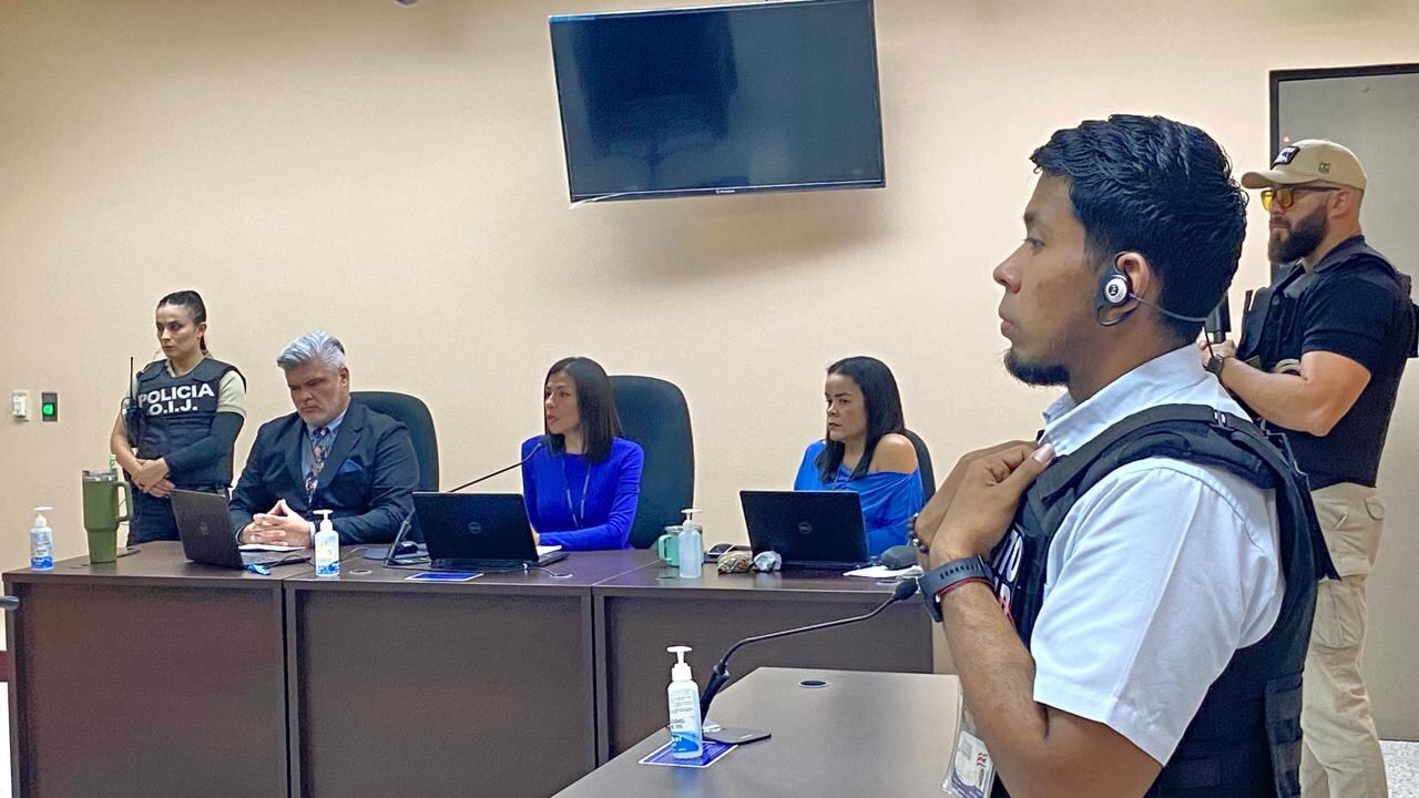 En medio de fuertes medidas de seguridad este lunes en los Tribunales de Limón se dictó sentencia por la peor masacre de la que se tiene registros en nuestro país, donde murieron ocho personas. Foto: Raúl Cascante