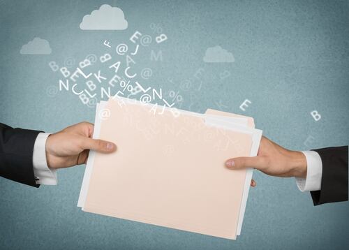 El titular de los datos personales es la persona y debe respetarse, se da en confianza y se espera que sea manejada éticamente.