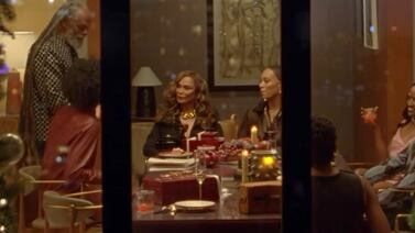 ¿Cuántas celebridades reconoce en el nuevo anuncio navideño de Gucci?