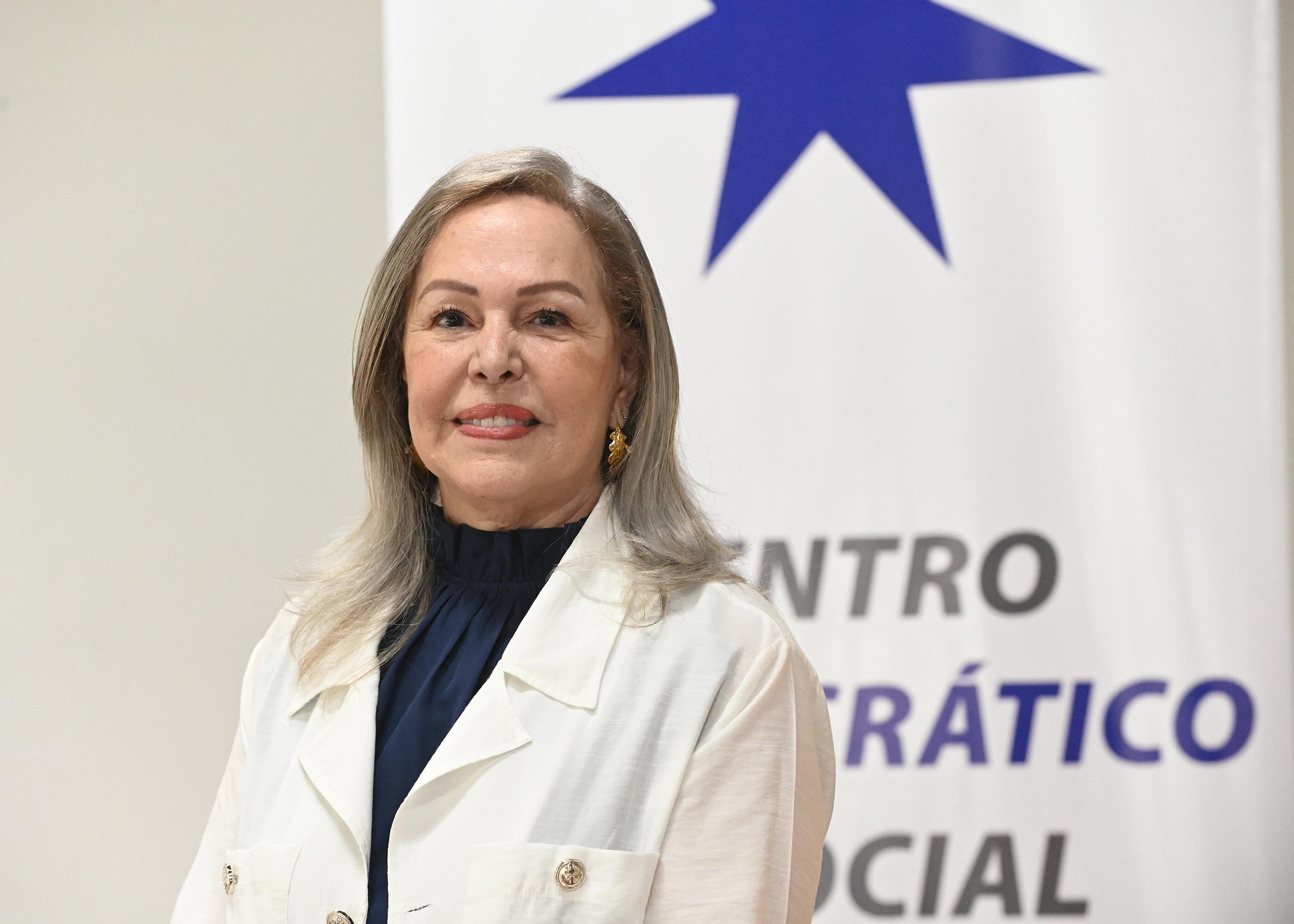 21 de setiembre del 2025. Colegio de Ingernieros Agrónomos, Moravia, San José. 11:00 hrs. El partido Centro Democrático Social realizó una asamblea en la cual fueron electos los puestos de presidente y diputados del primer y segundo lugar de San José. Como candidata a la presidencia de la República para el período 2026-2030 fue electa Ana Virginia Calzada y como candidatos a diputados Emilio Arias (primer lugar San José) y Carla Salguero (segundo lugar). En la foto: Carla Salguero Moya. Foto: Albert Marín