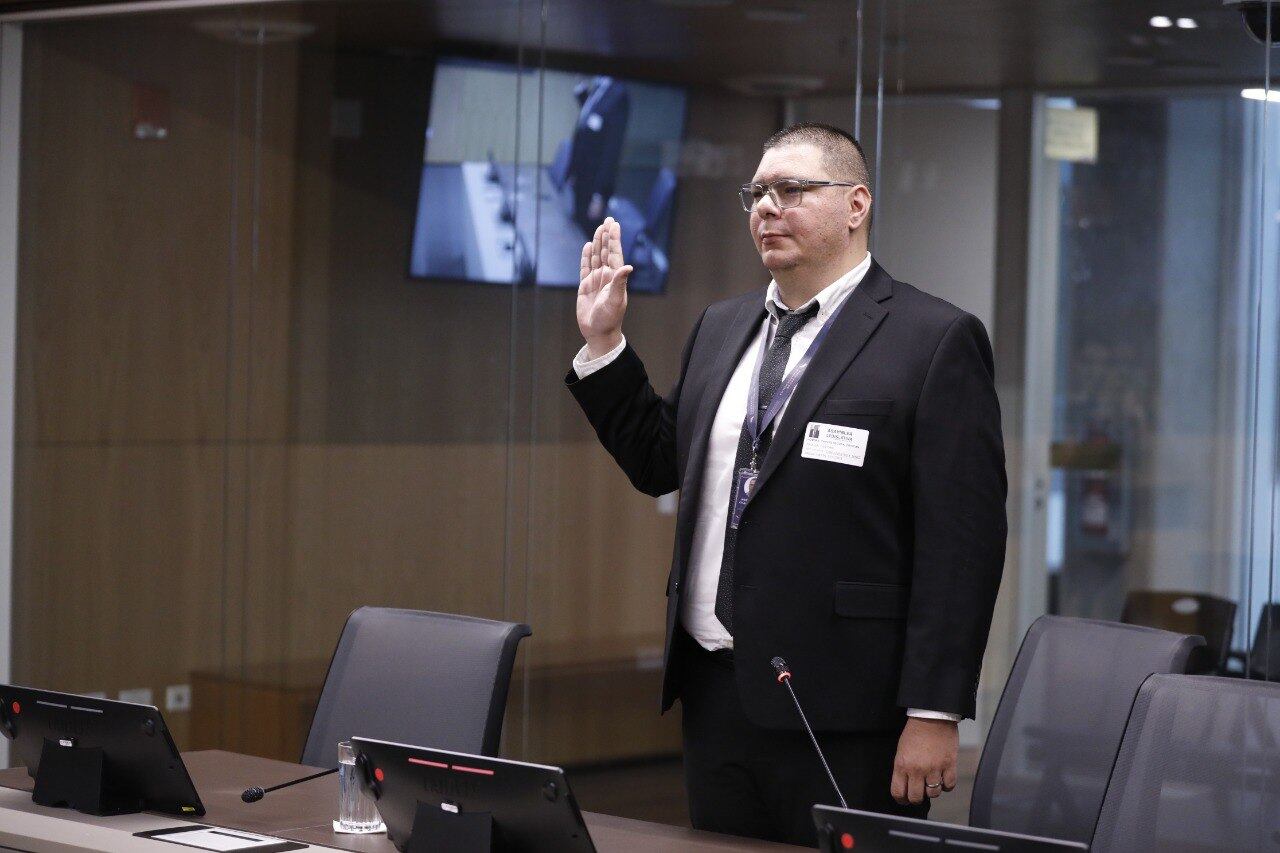 Imágenes de la audiencia ante la Comisión de Junventud de la Asamblea Legislativa, con Cristian Chaves Segura, director del Colegio de Cedros; Leticia Miranda Morales, asistente de dirección; Alexis Calderón Quesada, seguidor de Pueblo Soberano, sobre charla que brindó el joven en el centro educativo.