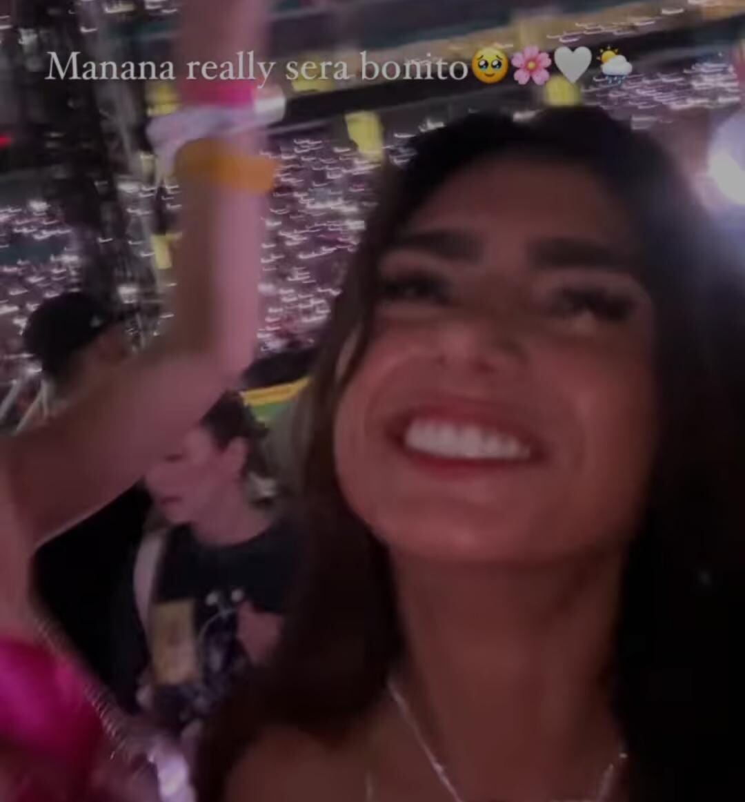 Mia Khalifa compartió su felicidad escuchando todos los éxitos de Karol G en vivo, en Florida. Foto: Captura de pantalla