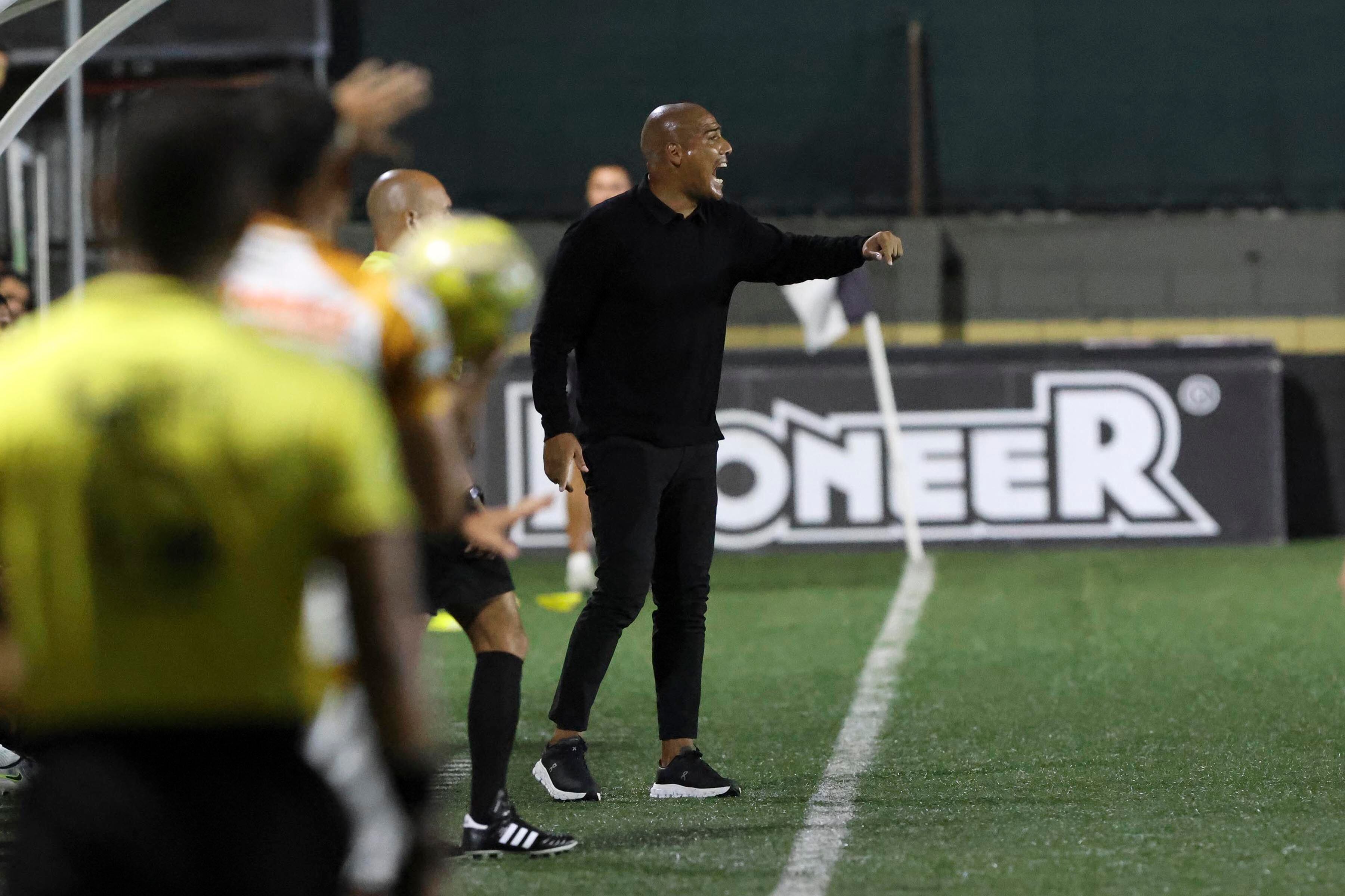 Consultants vs Inter San Carlos