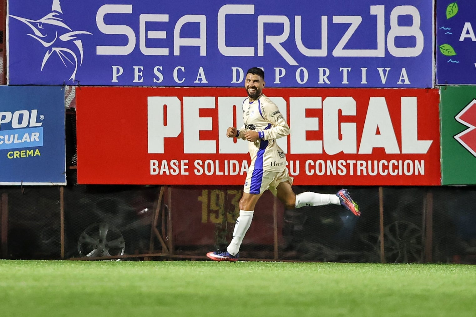 05/09/2026/ Juego entre Club Sport Herediano vs Municipal Pérez Zeledón por la jornada siete del torneo apertura de la Liga Promerica en el estadio Carlos Alvarado / foto John Durán