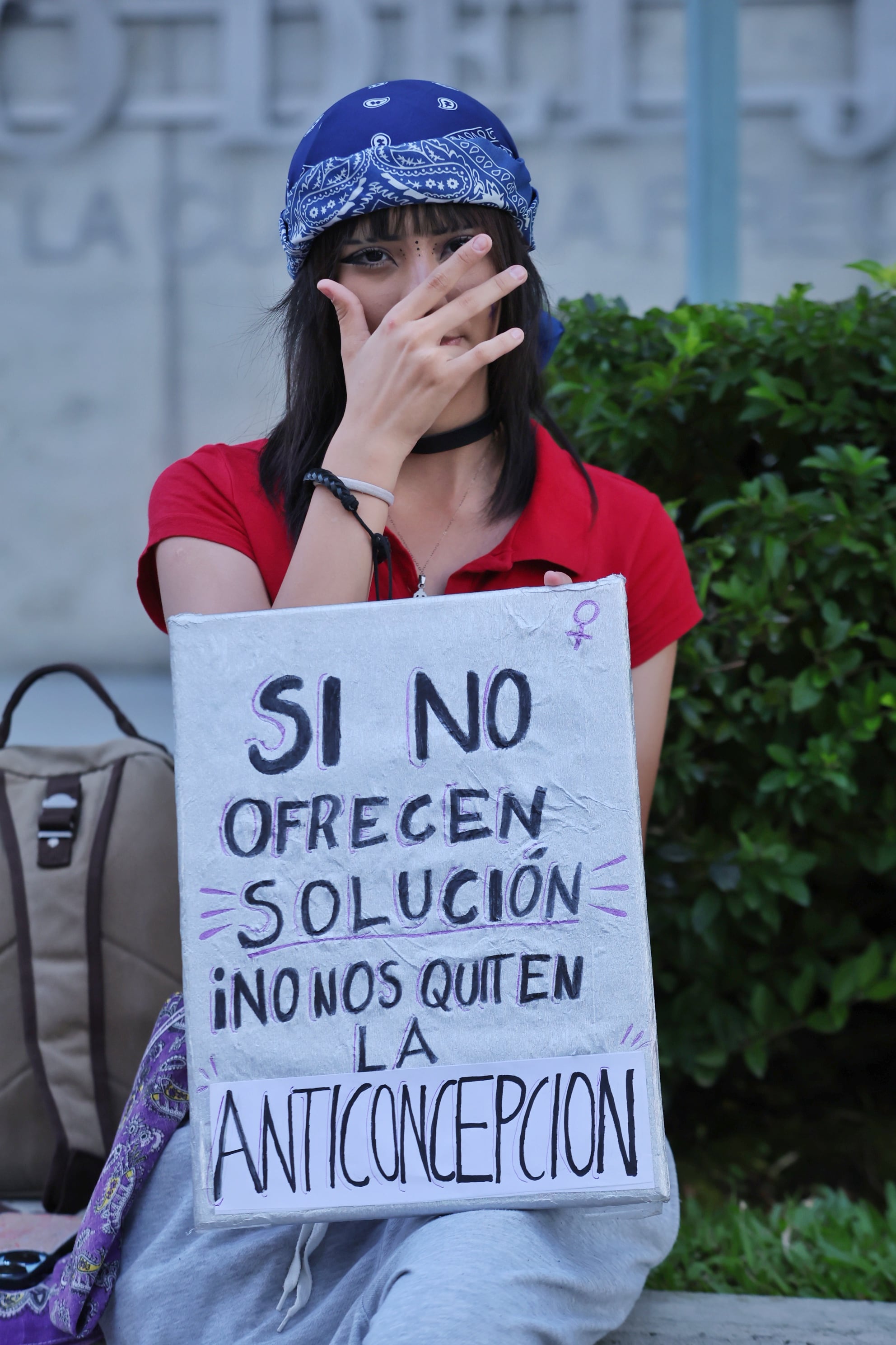 Plantón de grupos feministas contra el retroceso de los derechos de las mujeres en la plaza de la Democracia / foto John Durán