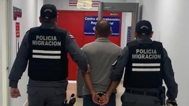 Costa Rica deporta a 33 extranjeros en operativo conjunto con Estados Unidos