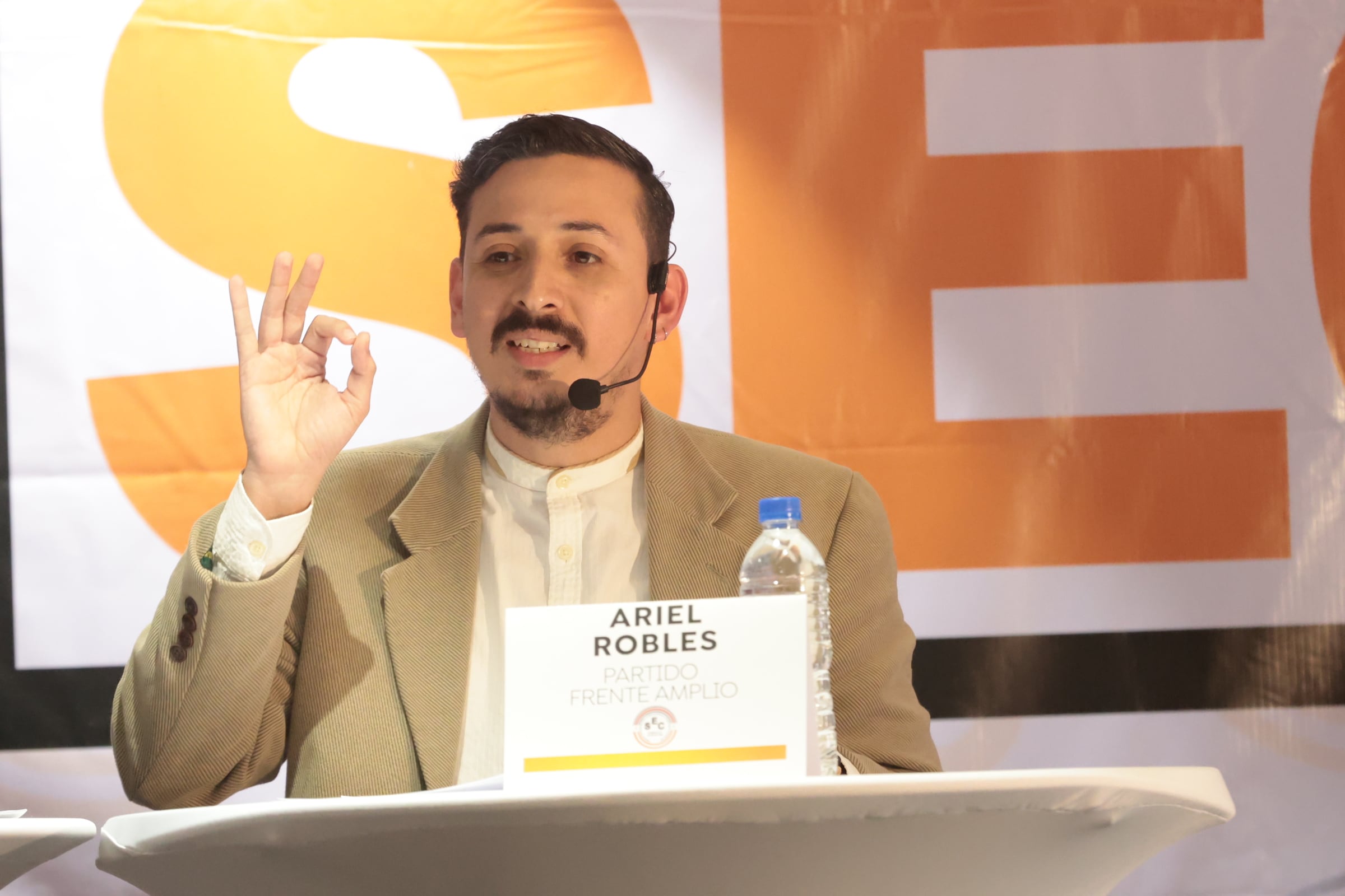 Debate de candidatos presidenciales sobre el futuro de la educación