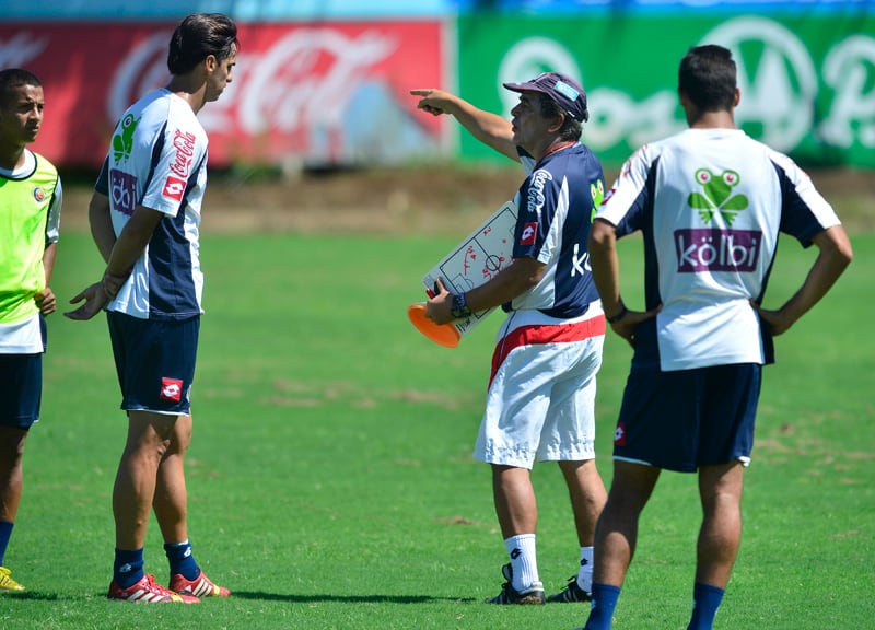Bryan Ruiz y Jorge Luis Pinto vivieron cosas importantes juntos, en la Selección de Costa Rica.