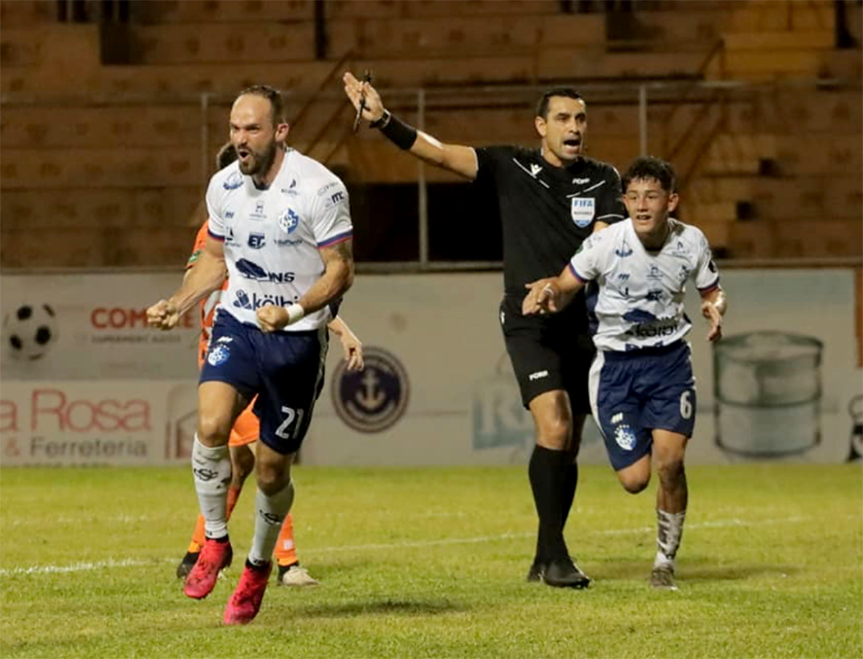 Puntarenas vs. Cartaginés