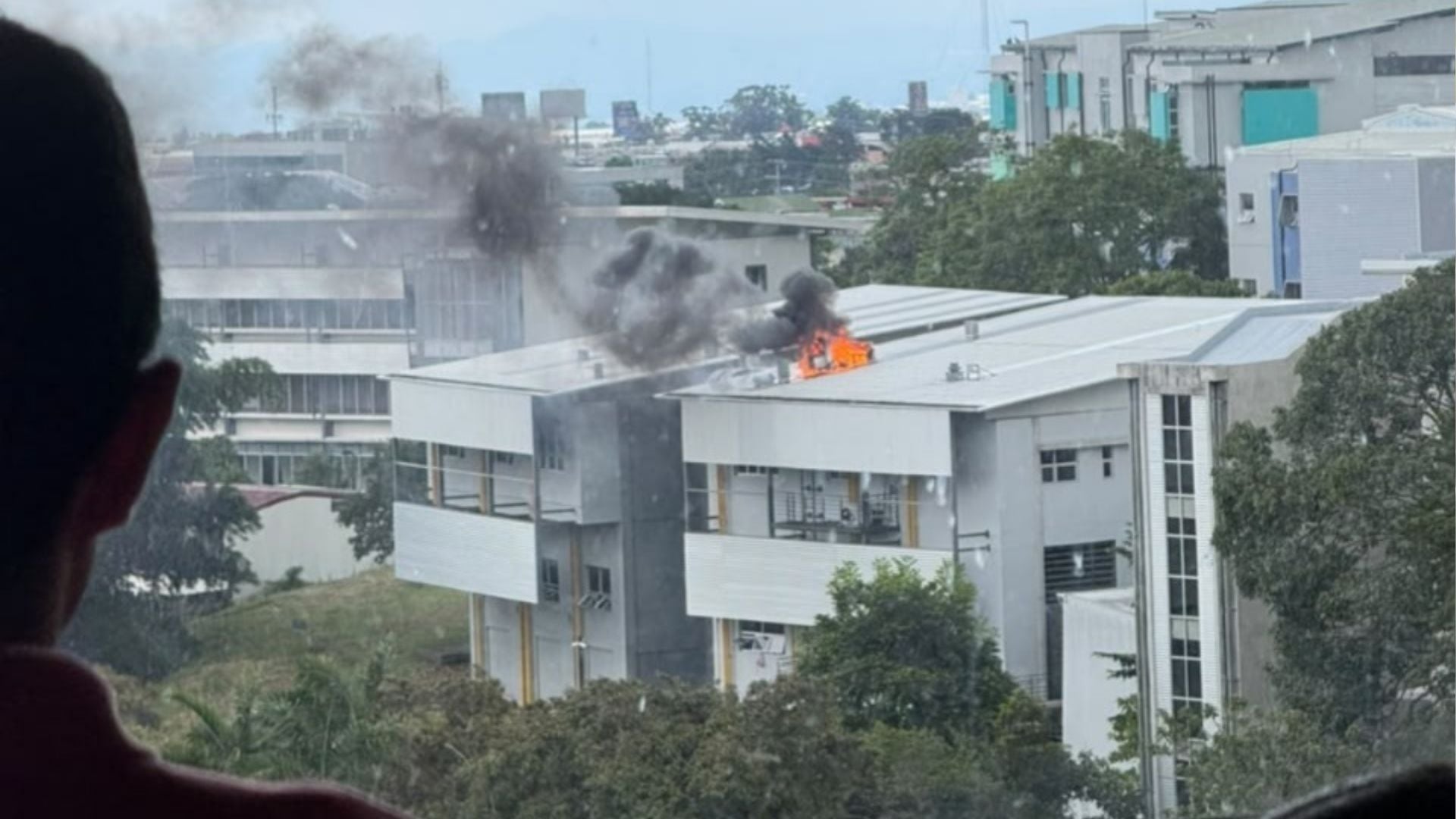 Incendio en el Inifar de la UCR.