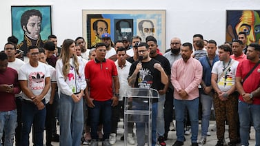 Exprisioneros de Venezuela en El Salvador exigen a Estados Unidos derecho a impugnar cargos