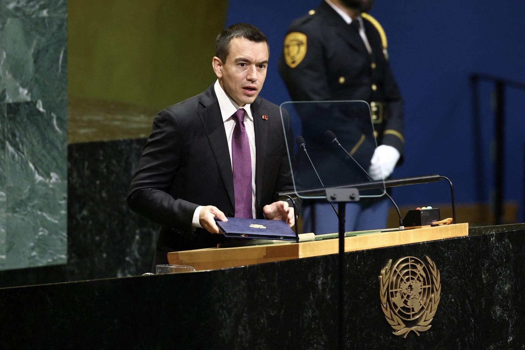 El presidente de Ecuador, Daniel Noboa, interviene durante la 81.ª Asamblea General de las Naciones Unidas, en la sede de la ONU en Nueva York, el 23 de septiembre de 2026.