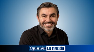 El hombre que en redes escribe impecable y en persona no logra hilar una idea