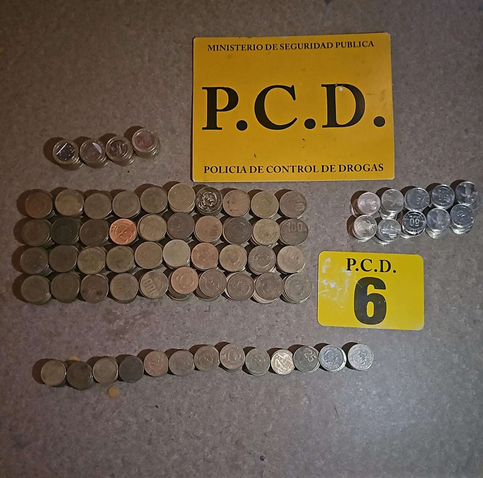 Tras allanamientos contra la banda los Gery autoridades policiales decomisaron múltiples dosis de drogas y dinero en efectivo.