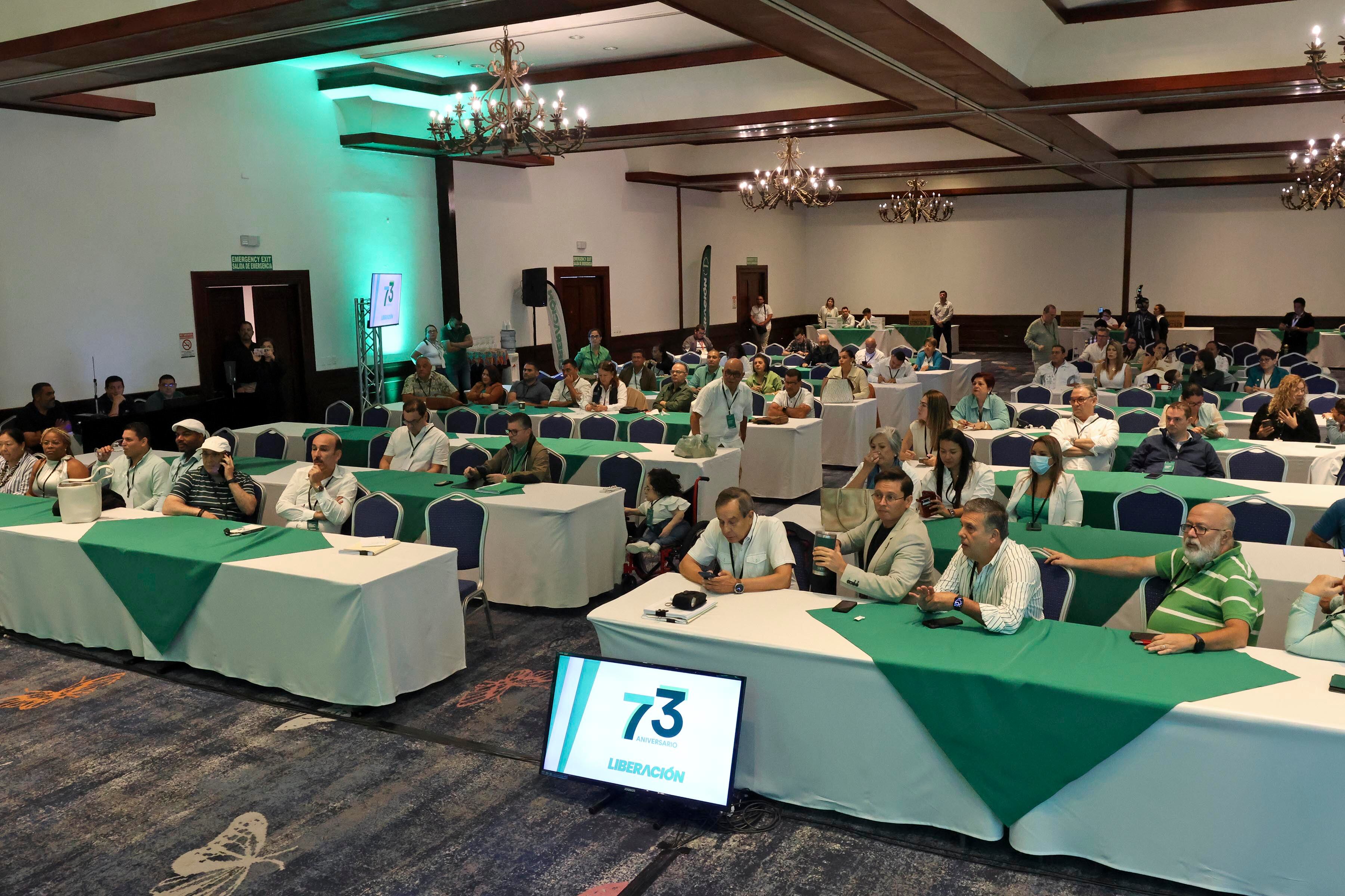 PLN suspende asamblea nacional