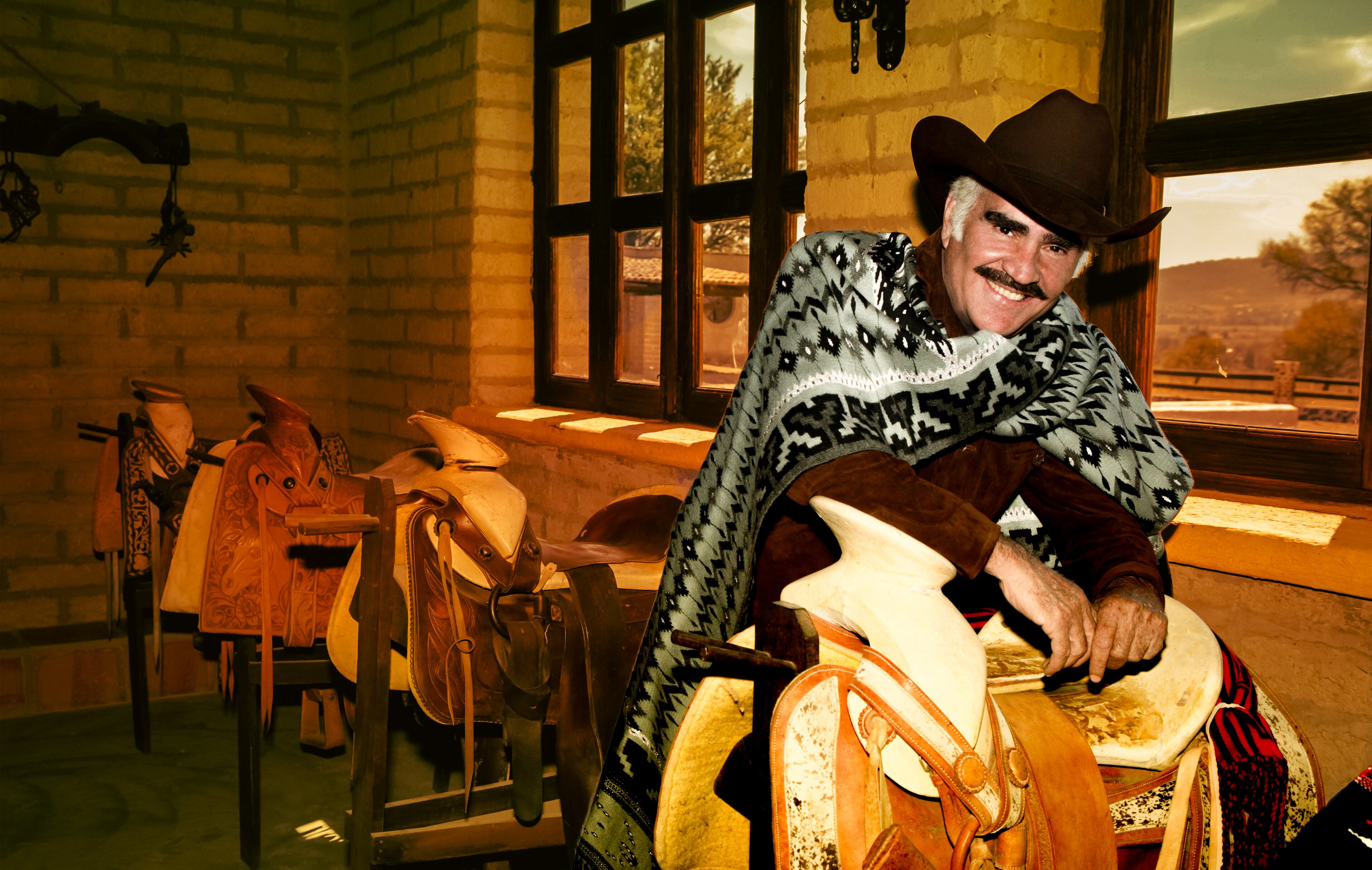 Imágenes del cantante mexicano Vicente Fernández y de su hijo Vicente Fernández Jr.