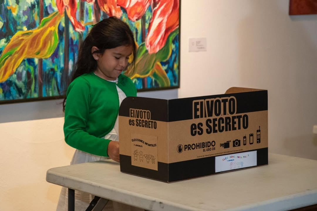 Hija de Álvaro Ramos habla tras ejercer voto infantil: ‘Quisieron callarla, pero Mariana tiene voz propia’