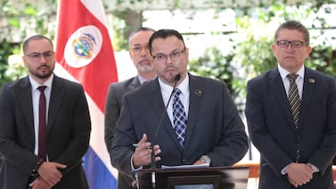 Presidente del ICE dijo en conferencia que denunció hackeo, pero trámite se hizo dos horas después